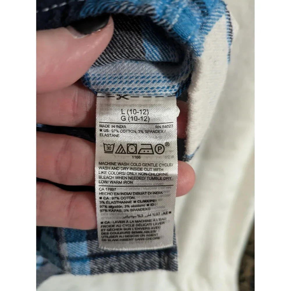 Youth Boy's Old Navy Flannel - Size Large (10-12)